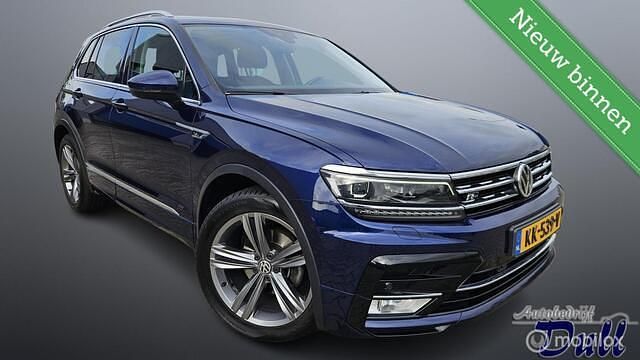 Blauw Gebruikt 2016 VW Tiguan R-line SUV | € 14.950 - Afbeelding 1/4