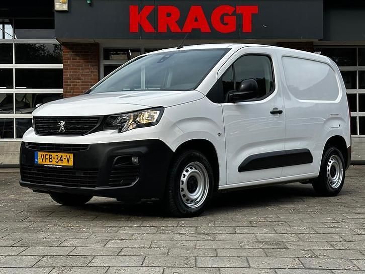 Wit Gebruikt 2020 Peugeot Partner Premium MPV | € 6.950 (Goede deal) - Afbeelding 1/4