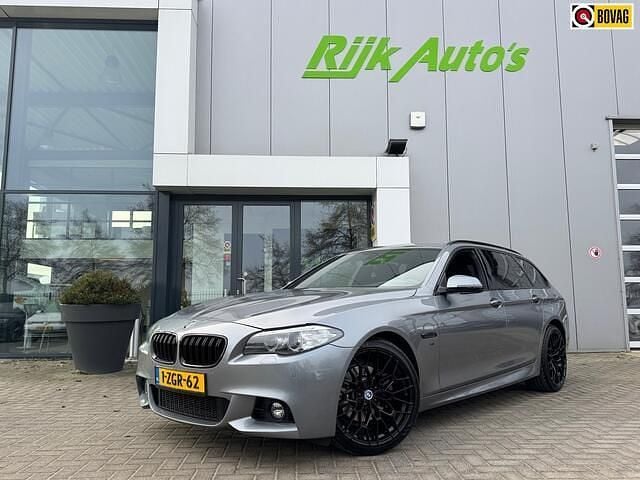 Stationwagon Gebruikt 2015 BMW 520 Executive Stationwagen | € 14.945 (Eerlijke prijs) - Afbeelding 1/4