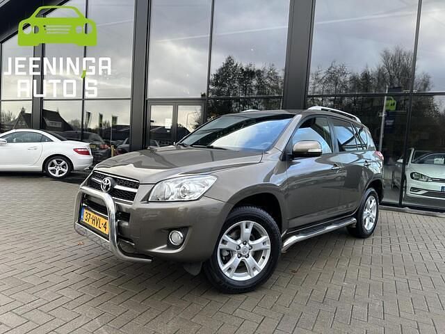 Bruin (metallic) Gebruikt 2009 Toyota RAV4 SUV | € 12.500 (Eerlijke prijs) - Afbeelding 1/4