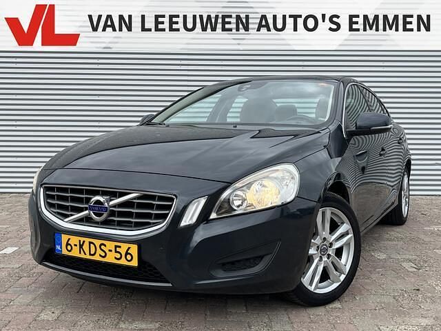 Grijs Gebruikt 2013 Volvo S60 Momentum Sedan | € 6.748 - Afbeelding 1/4