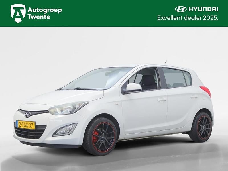 Wit Gebruikt 2014 Hyundai i20 Hatchback | € 6.950 (Eerlijke prijs) - Afbeelding 1/4