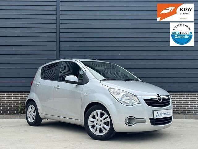 Grijs, metallic lak Gebruikt 2011 Opel Agila Edition Hatchback | € 5.900 (Iets duurder) - Afbeelding 1/4