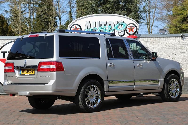 Occasion Lincoln Navigator 305 PK (224 kW) 2007 Zilver SUV