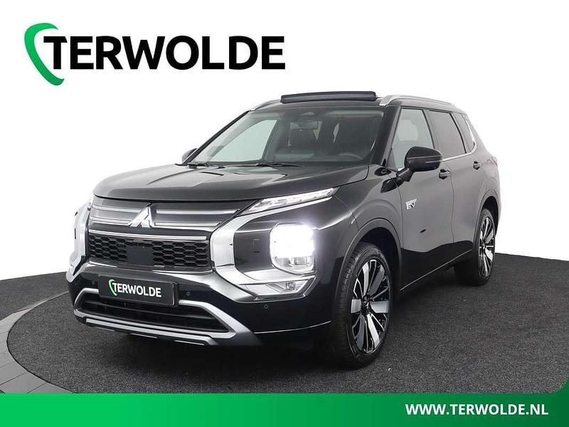 Nieuw Mitsubishi Outlander P-HEV Instyle 306 PK (225 kW) 2025 Black diamond SUV