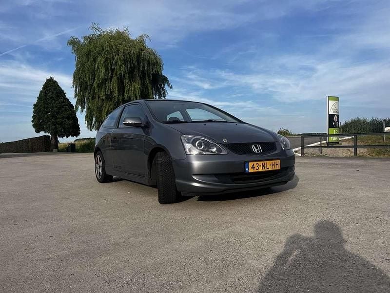 Grijs Occasion 2003 Honda Civic LS Hatchback | € 750 (Super prijs) - Afbeelding 1/4