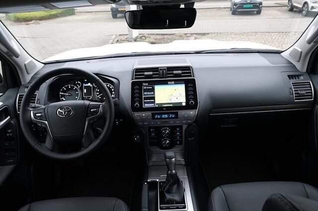 Occasion Toyota Land Cruiser 204 PK (150 kW) 2024 Wit Van