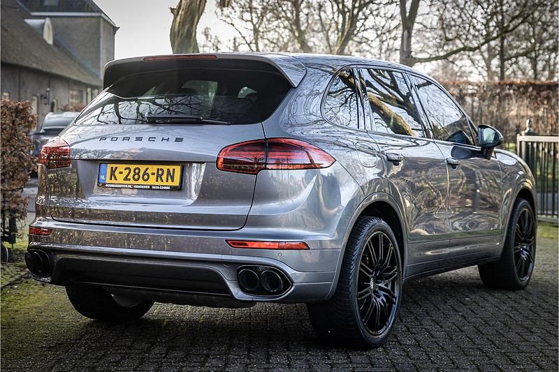 Occasion Porsche Cayenne Sport 252 PK (185 kW) 2016 Grijs SUV