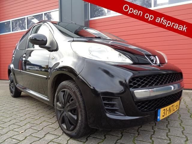 Zwart Gebruikt 2010 Peugeot 107 Hatchback | € 1.750 (Eerlijke prijs) - Afbeelding 1/4