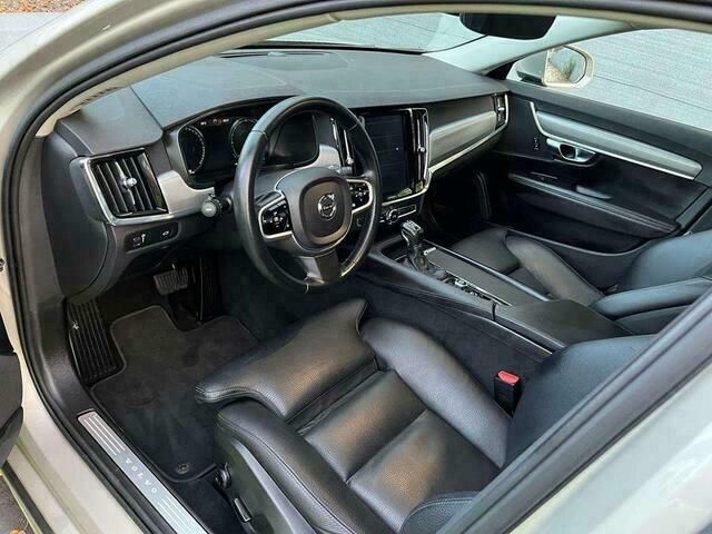 Occasion Volvo V90 150 PK (110 kW) 2018 Beige Stationwagen