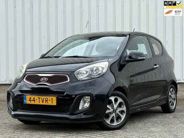 Zwart, metallic lak Gebruikt 2012 Kia Picanto 2 Hatchback | € 5.949 (Eerlijke prijs) - Afbeelding 1/4