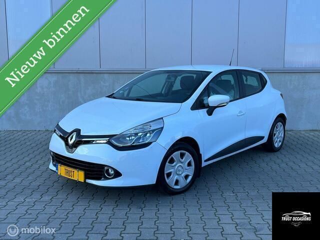 Wit Gebruikt 2014 Renault Clio IV Dynamique Hatchback | € 6.450 (Eerlijke prijs) - Afbeelding 1/4