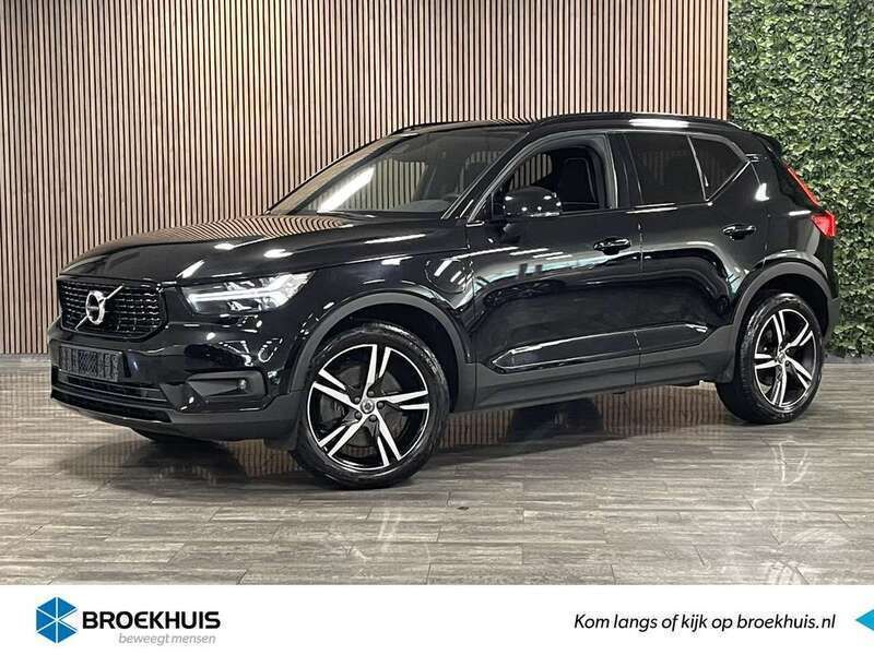 Zwart, metallic lak Gebruikt 2021 Volvo XC40 R-Design SUV | € 34.500 (Eerlijke prijs) - Afbeelding 1/4
