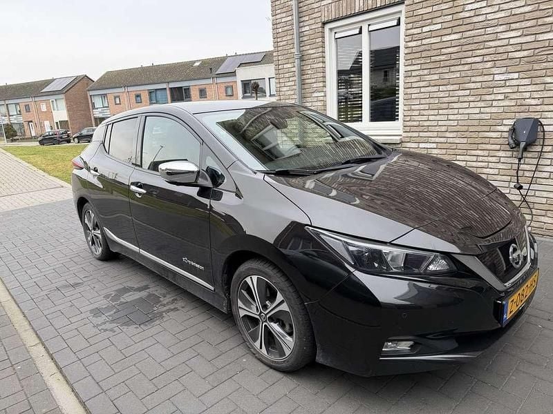 Occasion Nissan Leaf N-Connecta 110 kW (150 PK) 2019 Zwart Hatchback
