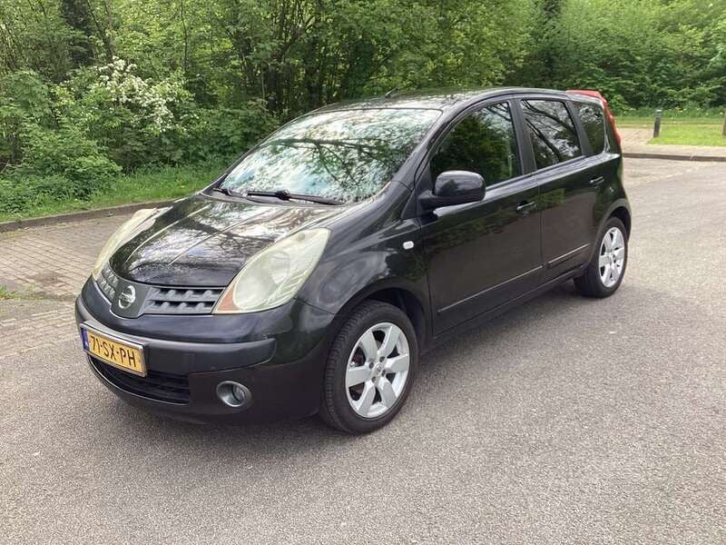 Zwart Gebruikt 2006 Nissan Note MPV | € 1.395 (Eerlijke prijs) - Afbeelding 1/4