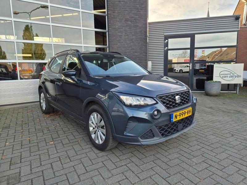 Grijs Occasion 2022 Seat Arona CONNECT SUV | € 16.500 (Eerlijke prijs) - Afbeelding 1/4