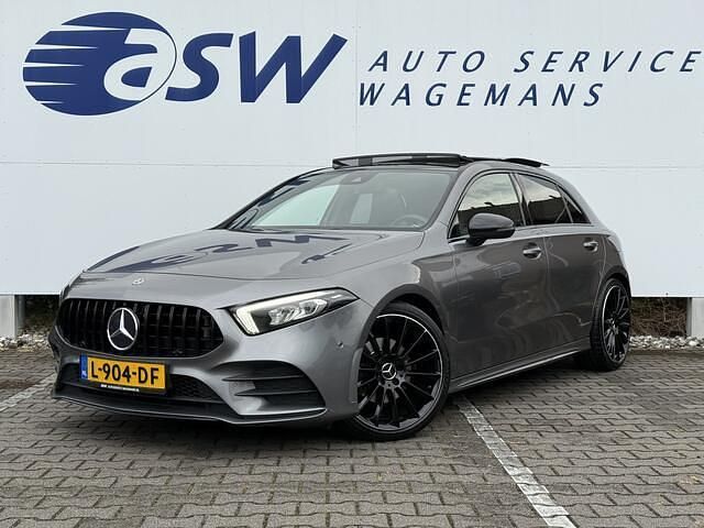 Grijs Gebruikt 2018 Mercedes A200 Business Hatchback | € 25.450 (Eerlijke prijs) - Afbeelding 1/4