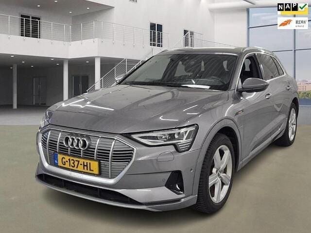 Grijs Gebruikt 2019 Audi e-tron Advanced Plus SUV | € 26.500 (Super prijs) - Afbeelding 1/4