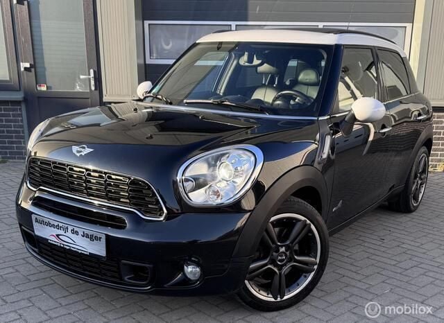 Zwart Gebruikt 2012 Mini Cooper S Countryman SUV | € 10.450 (Eerlijke prijs) - Afbeelding 1/4
