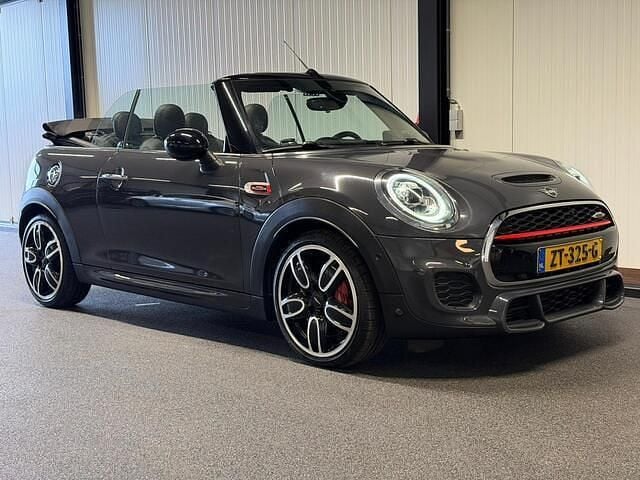 Occasion Mini John Cooper Works Cabriolet Chili 233 PK (171 kW) 2019 Grijs Cabriolet