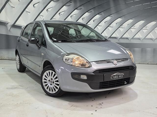 Grijs Occasion 2011 Fiat Punto Evo Dynamic Hatchback | € 3.499 (Eerlijke prijs) - Afbeelding 1/4