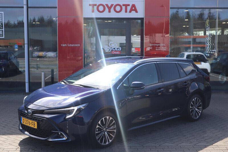 Gebruikt 2024 Toyota Corolla Stationwagen | € 32.489 - Afbeelding 1/1