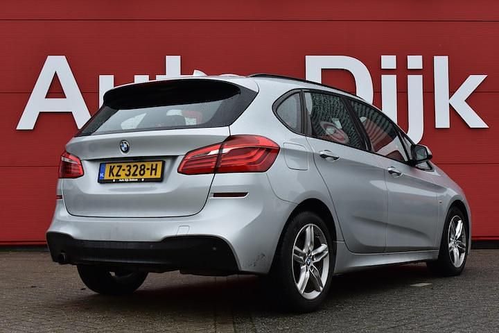 Occasion BMW 218 Executive 136 PK (100 kW) 2017 Grijs Stationwagen