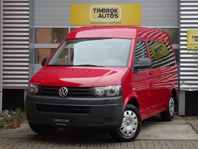 Rood Gebruikt 2010 VW T5 Van | € 22.950 - Afbeelding 1/4
