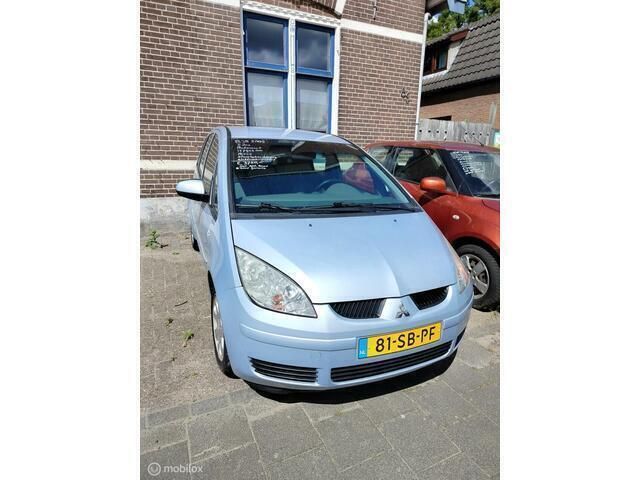 Blauw Gebruikt 2005 Mitsubishi Colt Inform Hatchback | € 3.750 (Iets duurder) - Afbeelding 1/4