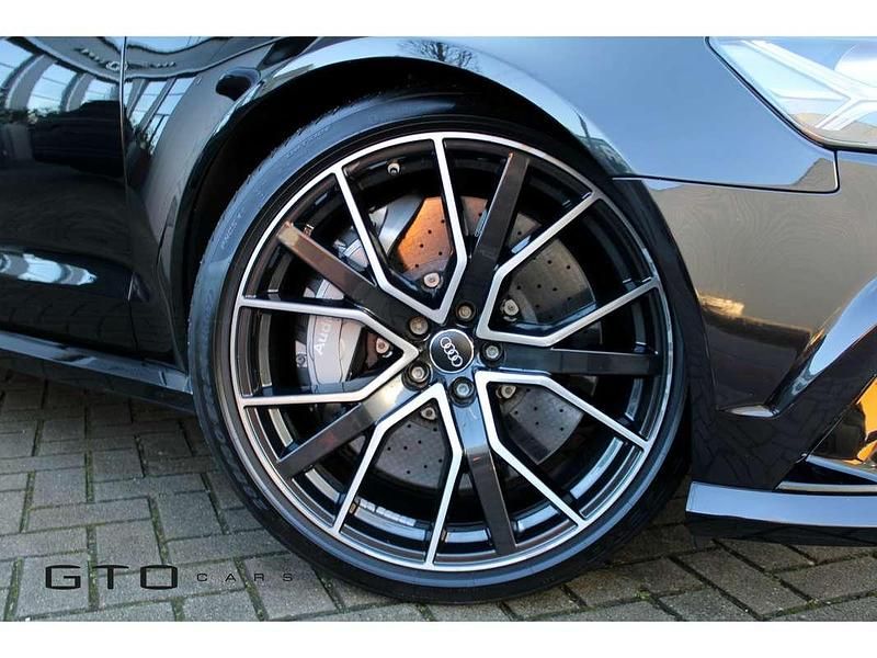 Occasion Audi RS6 Exclusive 736 PK (541 kW) 2016 Zwart (metallic) Stationwagen