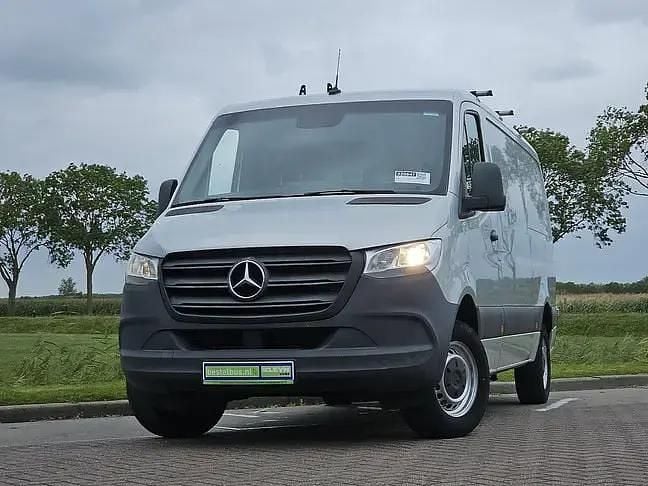 Zilver Gebruikt 2020 Mercedes Sprinter Van | € 16.900 (Goede deal) - Afbeelding 1/3