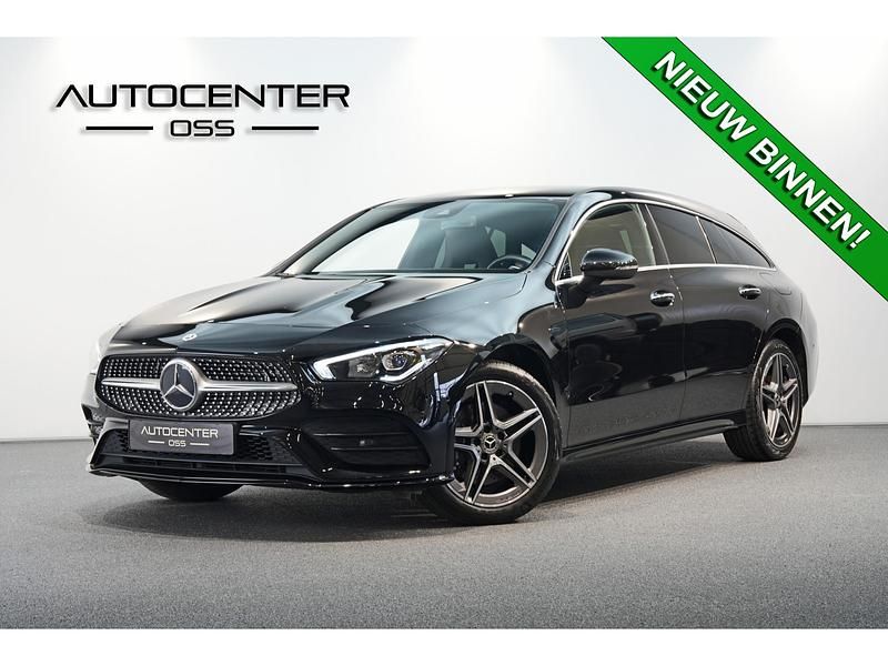 Zwart Gebruikt 2021 Mercedes CLA250 Business Sedan | € 29.845 (Eerlijke prijs) - Afbeelding 1/4