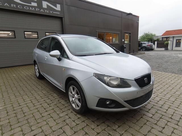 Zilver Occasion 2011 Seat Ibiza ST Copa Stationwagen | € 3.500 (Eerlijke prijs) - Afbeelding 1/4