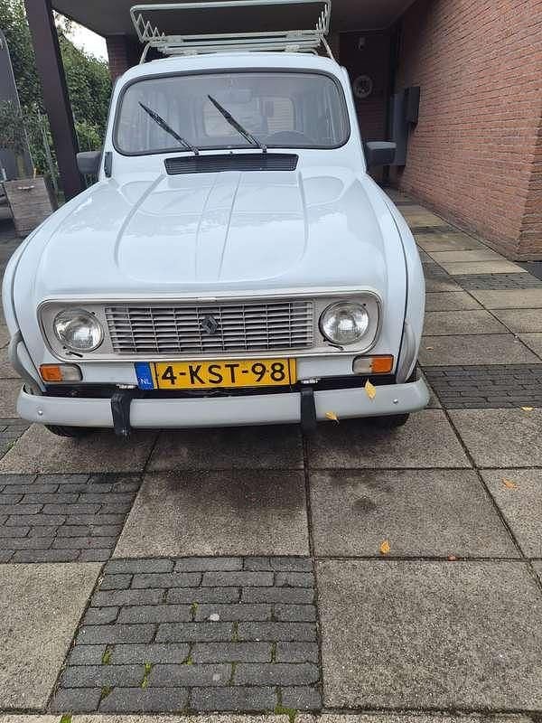 Wit Occasion 1990 Renault R11 Hatchback | € 4.250 - Afbeelding 1/4