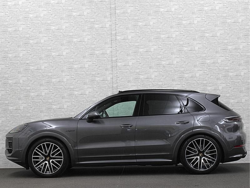 Occasion Porsche Cayenne 471 PK (346 kW) 2025 Grijs SUV
