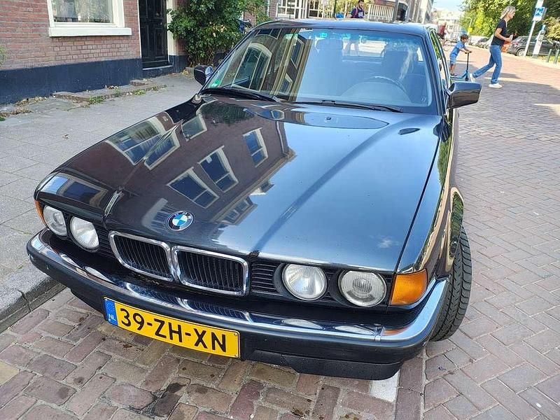 Zwart Gebruikt 1991 BMW 730 Sedan | € 10.500 - Afbeelding 1/4