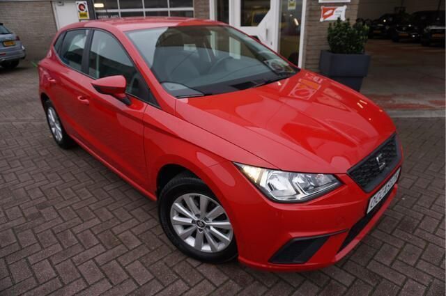 Rood Gebruikt 2021 Seat Ibiza Style Hatchback | € 17.445 (Goede deal) - Afbeelding 1/4
