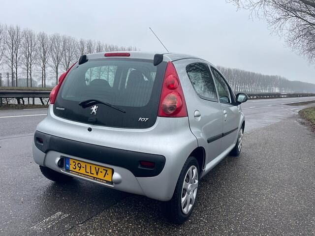 Occasion Peugeot 107 Urban Move 68 PK (50 kW) 2010 Grijs Hatchback