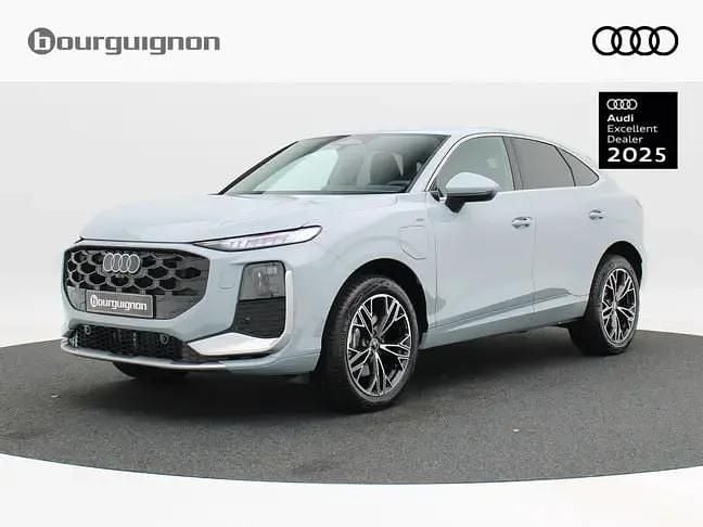 Nieuw 2025 Audi Q3 Sportback SUV | € 66.261 - Afbeelding 1/4