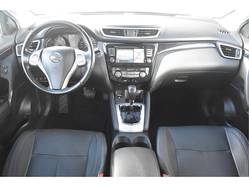 Occasion Nissan Qashqai Tekna 116 PK (85 kW) 2016 Rood SUV