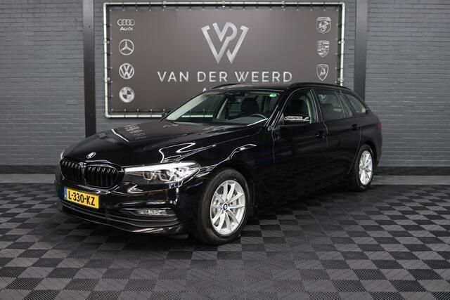 Zwart Gebruikt 2018 BMW 530 Executive Stationwagen | € 22.900 (Super prijs) - Afbeelding 1/4