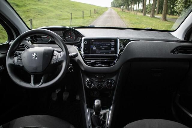 Occasion Peugeot 208 82 PK (60 kW) 2016 Wit Hatchback