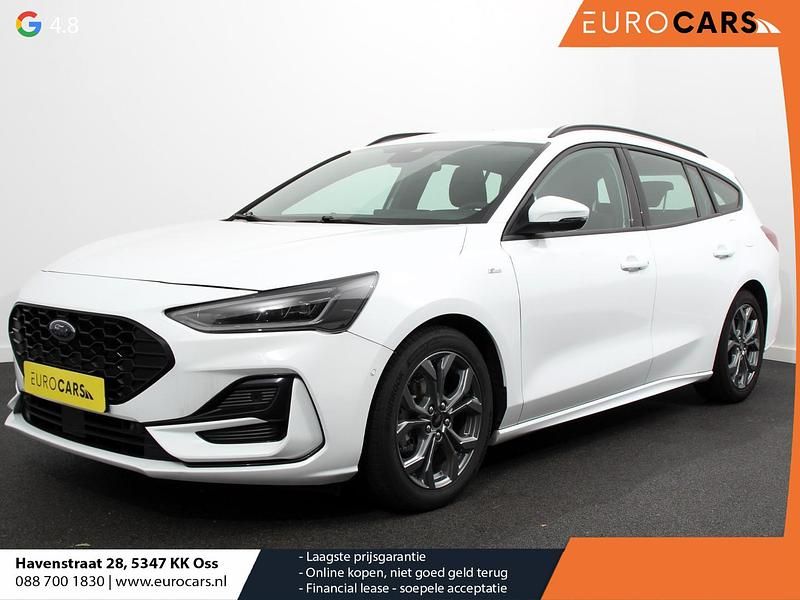 Wit Gebruikt 2023 Ford Focus ST-Line Stationwagen | € 21.390 (Eerlijke prijs) - Afbeelding 1/4
