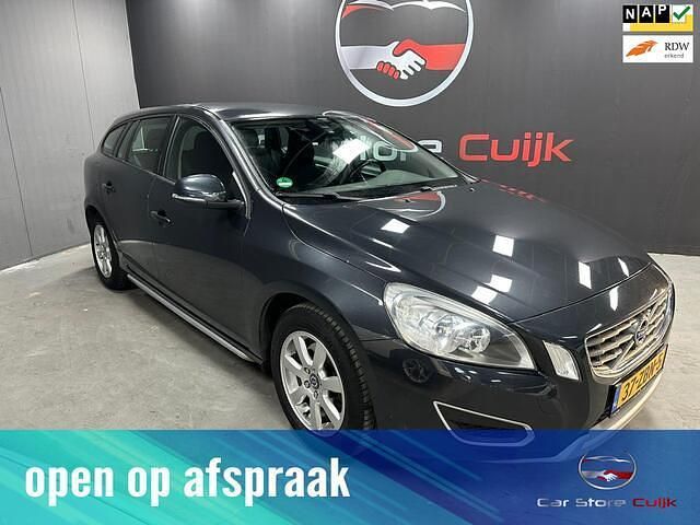 Grijs Gebruikt 2012 Volvo V60 Kinetic Stationwagen | € 10.480 (Iets duurder) - Afbeelding 1/4