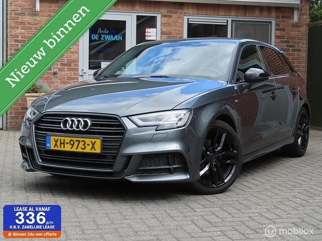 Grijs Gebruikt 2019 Audi A3 Sportback S-Line Hatchback | € 20.750 (Eerlijke prijs) - Afbeelding 1/4