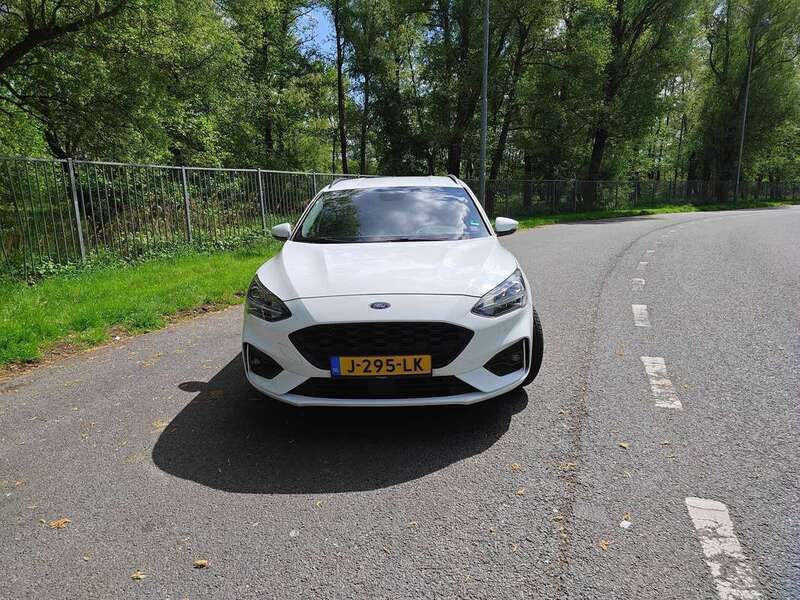 Wit Gebruikt 2019 Ford Focus Business Edition Stationwagen | € 14.000 (Iets duurder) - Afbeelding 1/4