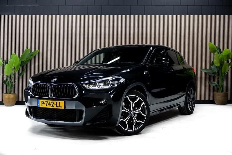 Zwart Gebruikt 2021 BMW X2 Efficient Dynamics SUV | € 28.950 (Eerlijke prijs) - Afbeelding 1/4
