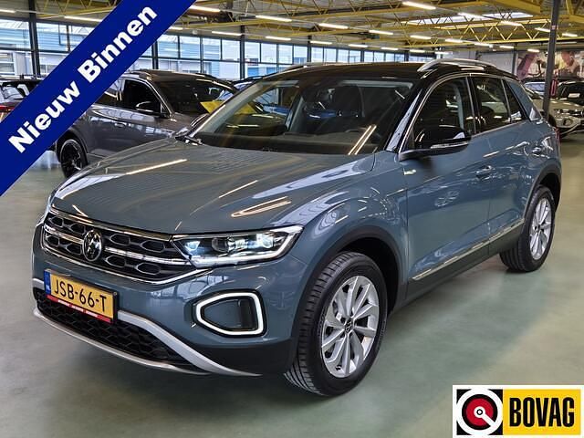 Occasion VW T-Roc Pro 150 PK (110 kW) 2023 Blauw (metallic) SUV