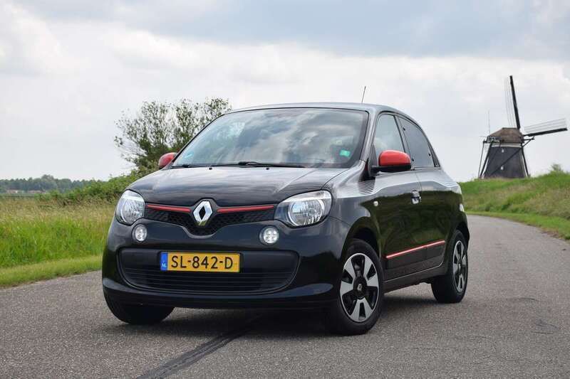 Zwart Gebruikt 2018 Renault Twingo Collection Hatchback | € 8.900 (Eerlijke prijs) - Afbeelding 1/4