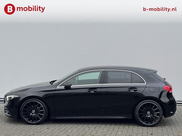 Occasion Mercedes A180 Business 136 PK (100 kW) 2019 Zwart Hatchback